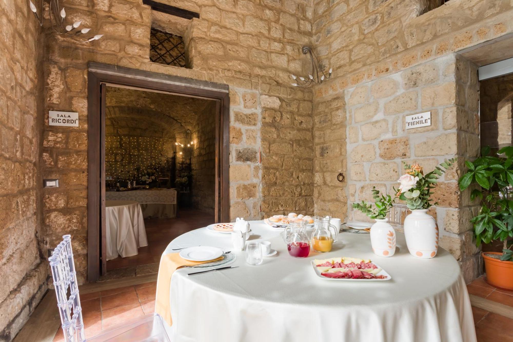 Masseria A Quaranta - Rooms & Events San Marco Evangelista Εξωτερικό φωτογραφία