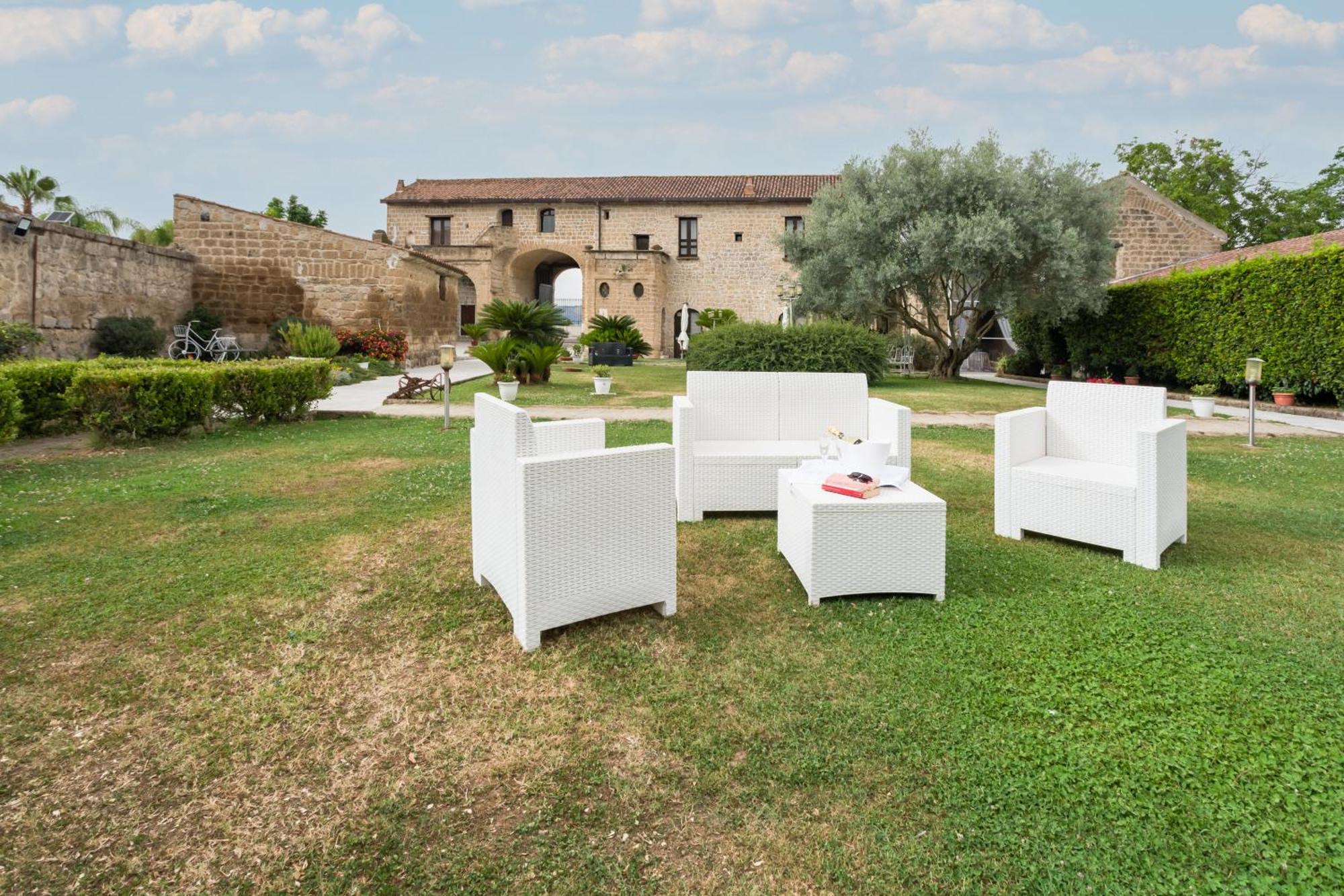Masseria A Quaranta - Rooms & Events San Marco Evangelista Εξωτερικό φωτογραφία