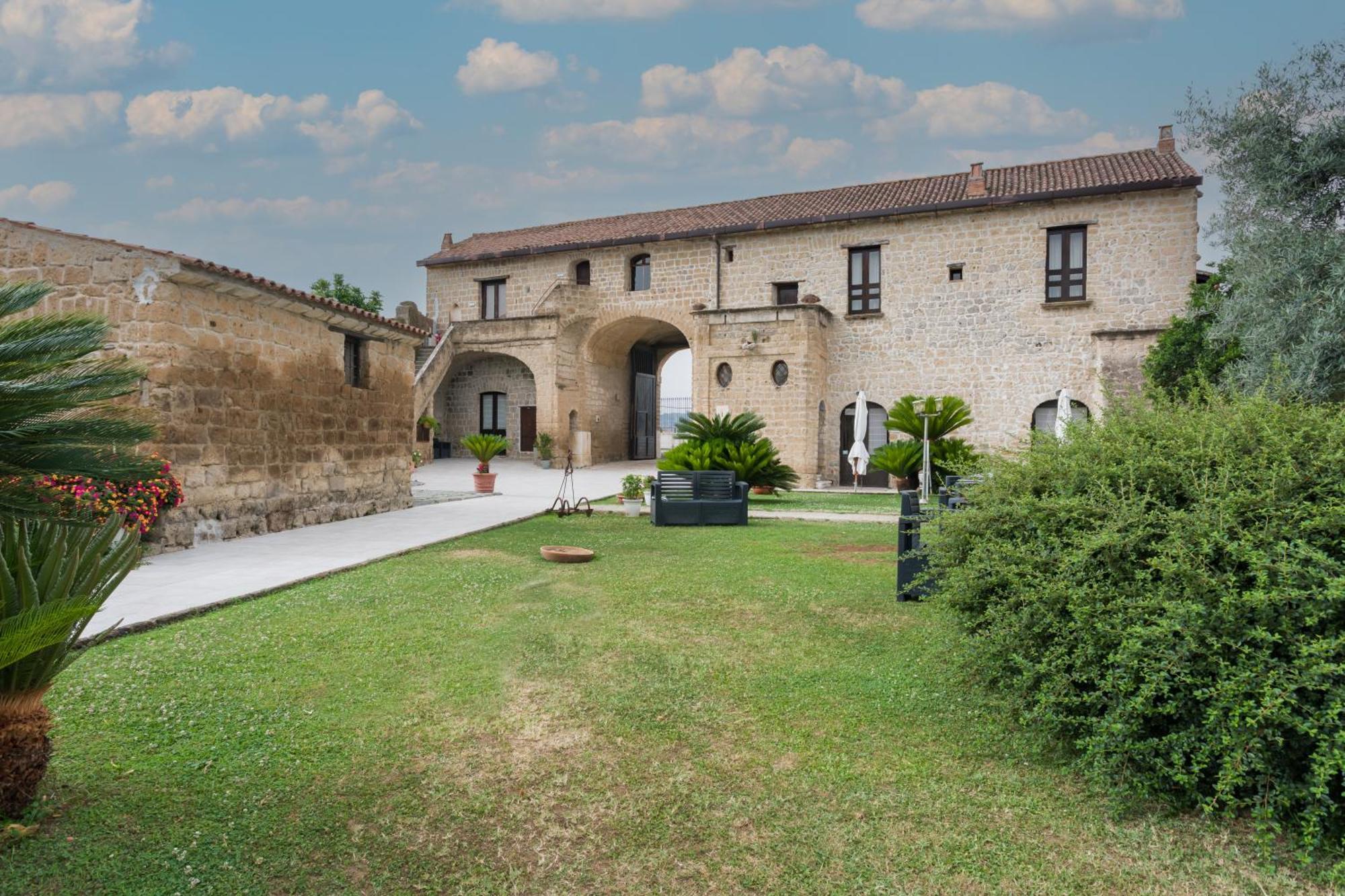 Masseria A Quaranta - Rooms & Events San Marco Evangelista Εξωτερικό φωτογραφία