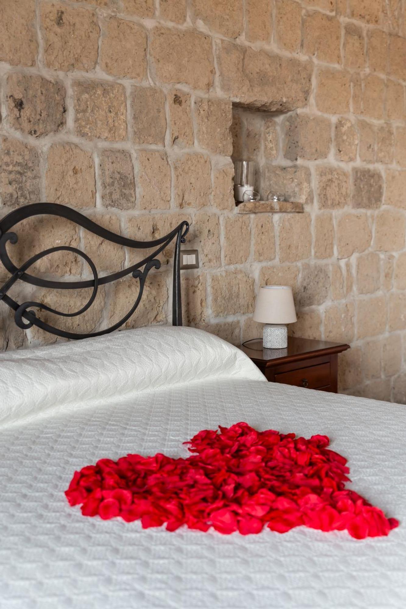Masseria A Quaranta - Rooms & Events San Marco Evangelista Εξωτερικό φωτογραφία